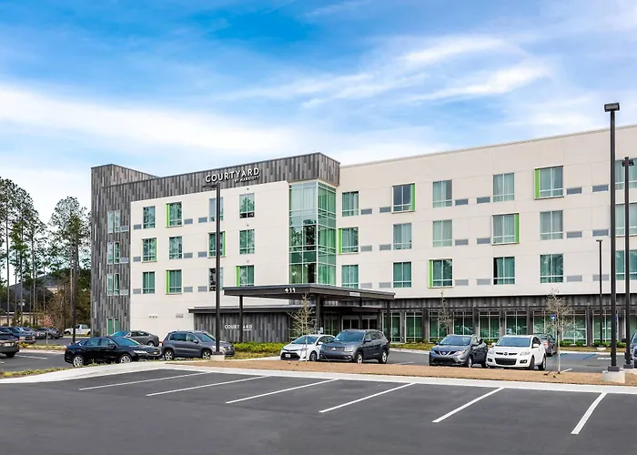 Savannah Hotels near Savannah/Hilton Head International Airport (SAV)