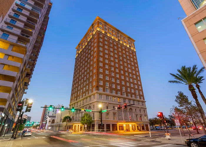 Luxury Hotels in Tampa near Ice Palace