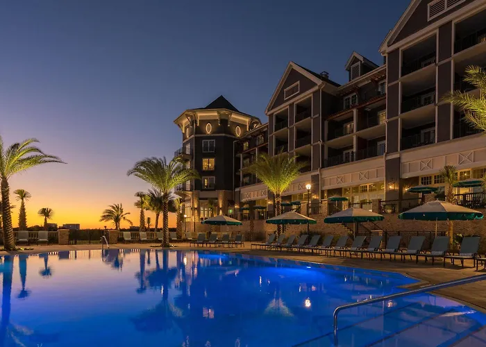 Luxury Hotels in Destin near Big Kahuna's Water and Adventure Park